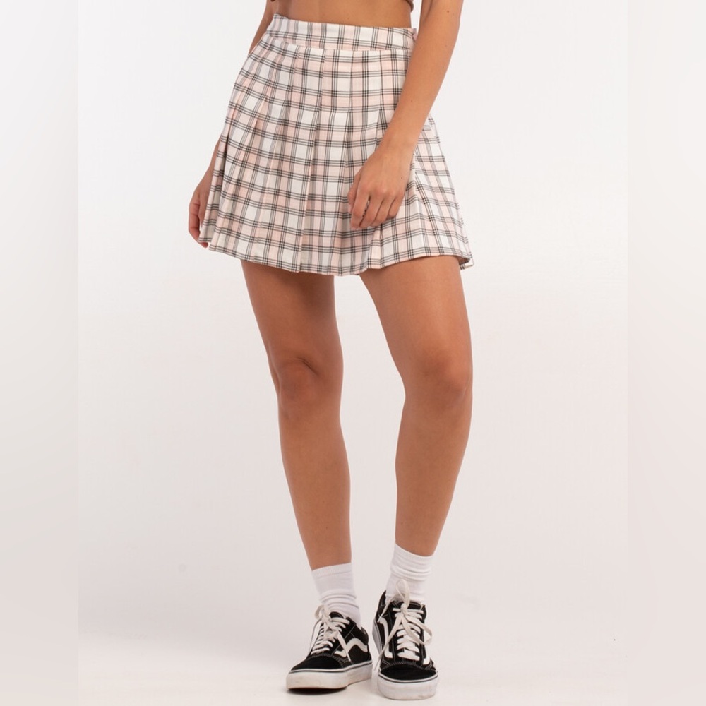 Full Tilt Plaid Pleat Skirt in Pink Combo Size 26